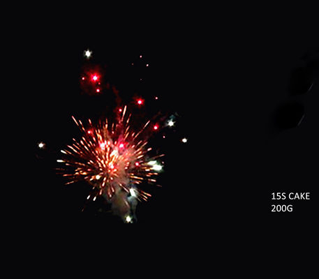 ดอกไม้ไฟเค้ก 200 กรัม 15 นัดจากดอกไม้ไฟจีนคุณภาพสูง Liuyang พร้อมเทคนิคพิเศษ