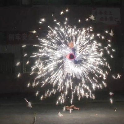 คริสต์มาส ปีใหม่ ของเล่นมือถือ ดอกไม้ไฟ น้ำพุ Pyro Sparkler Hot Wheel Rotating